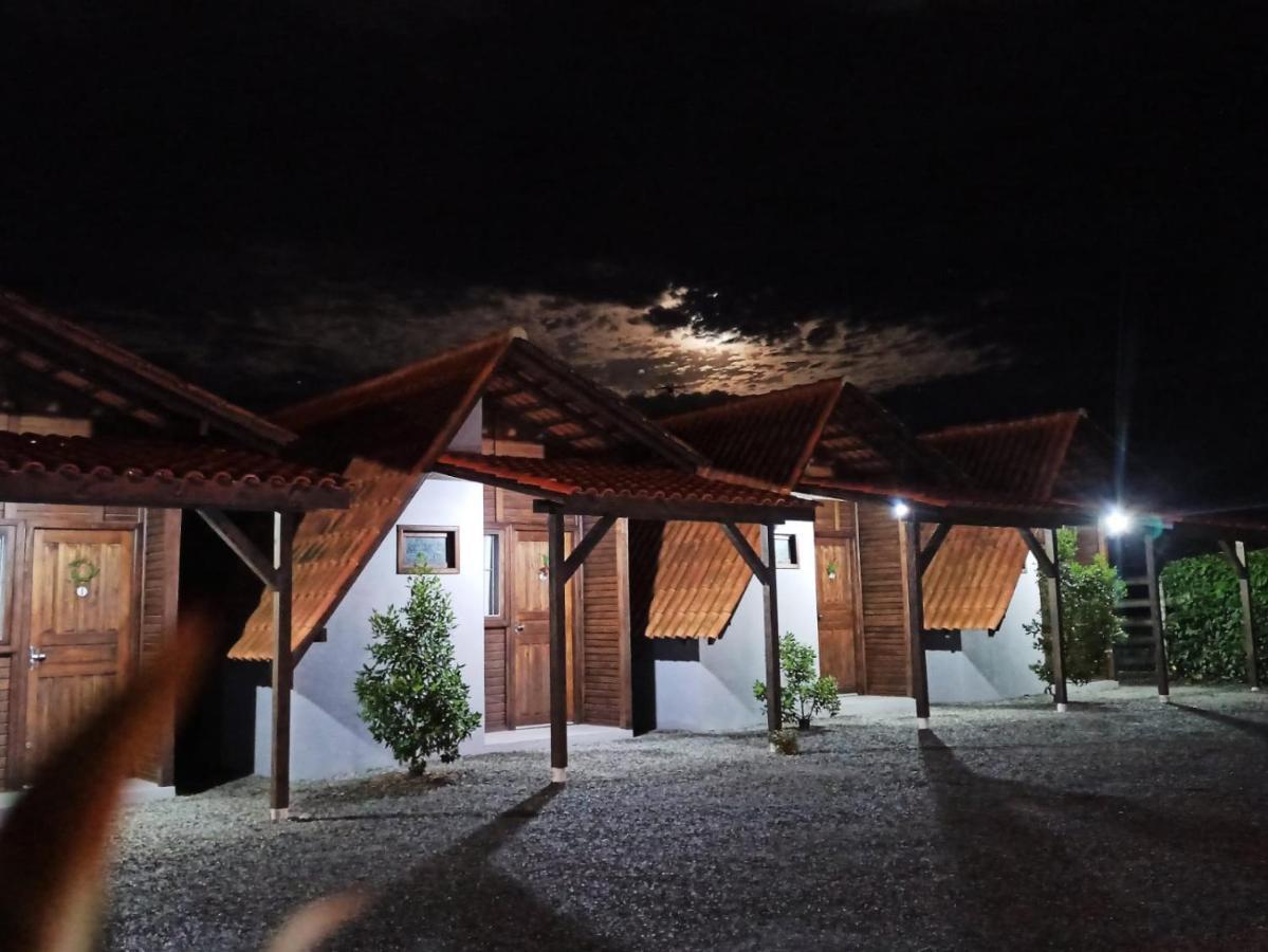 Chales Da Ninah Penha  Luaran gambar